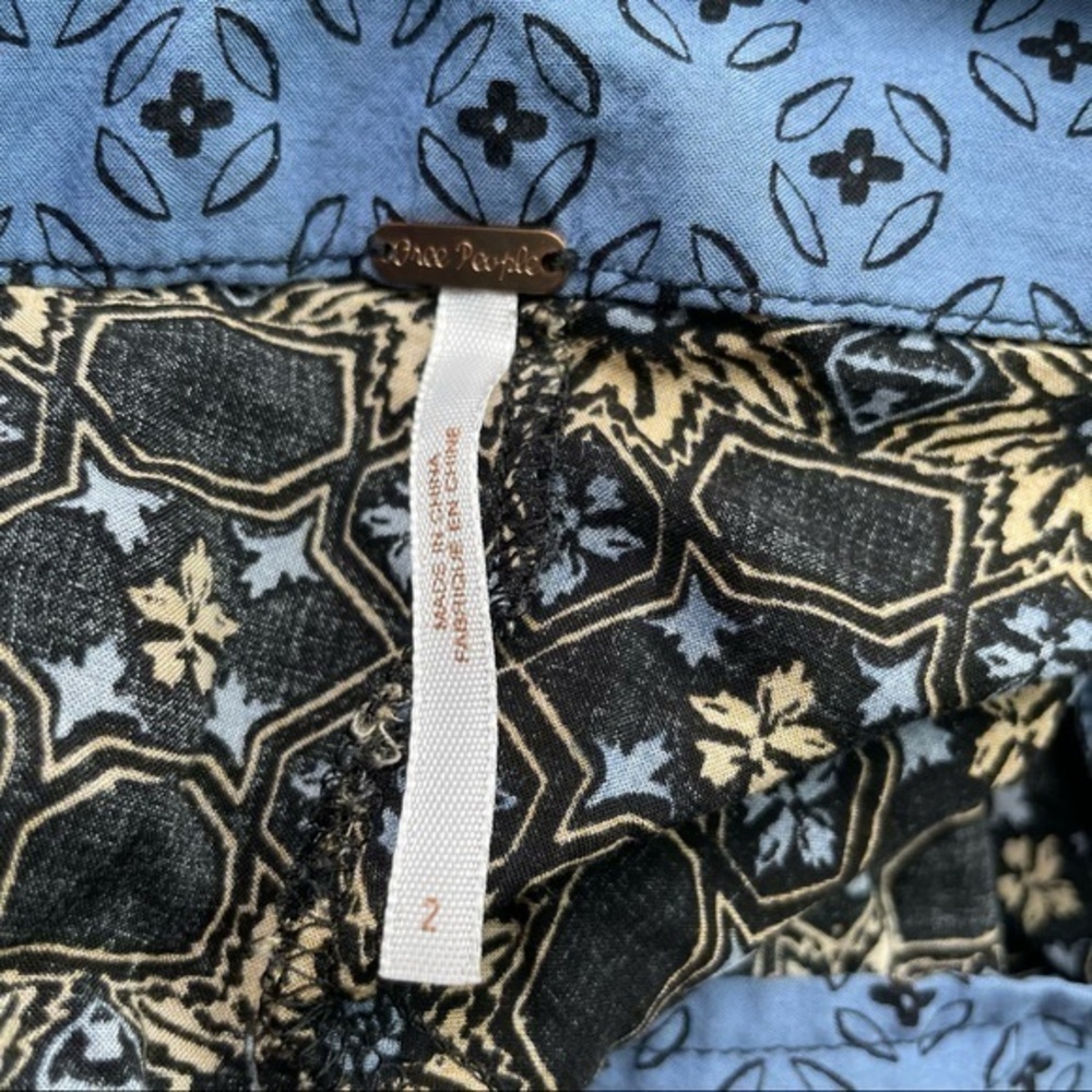 Free People Flowy Shorts - Picture 12 of 14